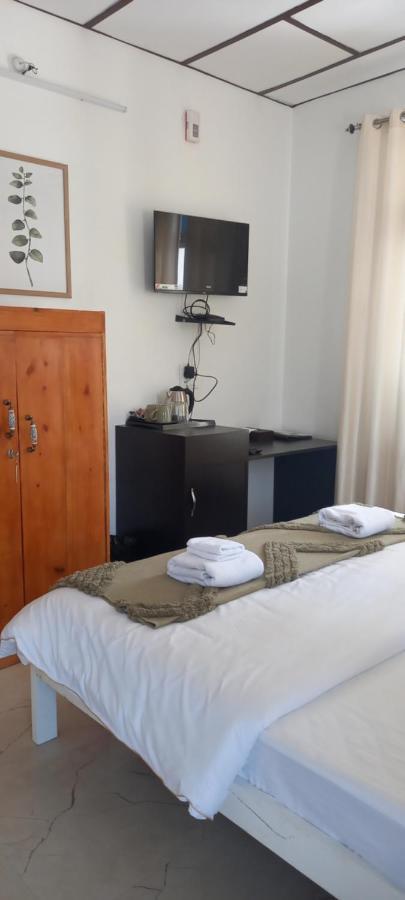 Bir High Hotell Eksteriør bilde